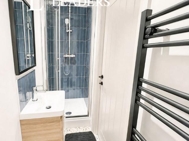 Studio for rent in Potters Corner, East Midlands