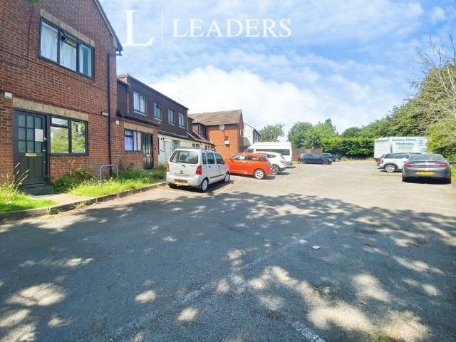 Studio for rent in Frogmore, Five Acres