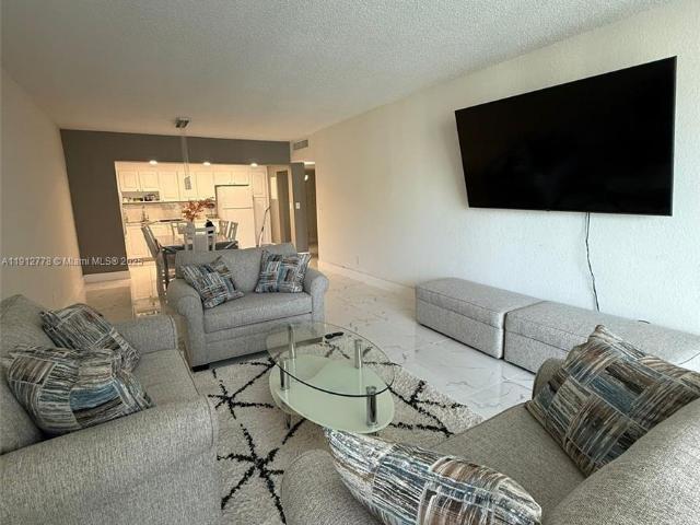 Room for rent in Florida