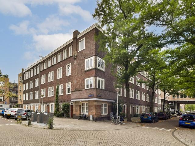 Appartement te huur in Rivierenbuurt, Amsterdam