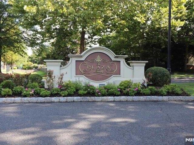 Condo for sale in Tenafly, New Jersey