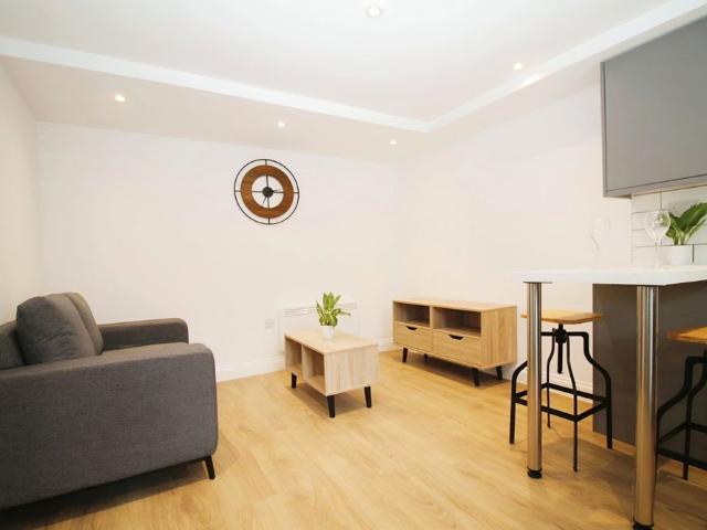 Apartment for rent in Hyde Park, Leeds