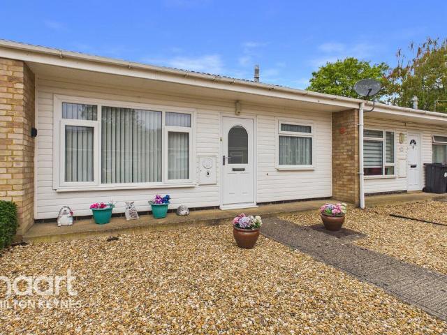 Bungalow for sale in Bletchley and Fenny Stratford, Bletchley