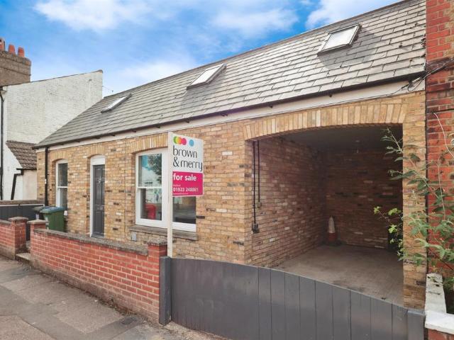 Bungalow for sale in Holywell Estate, North Watford
