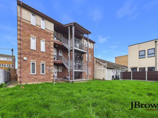 Bungalow for sale in Tilbury, Essex