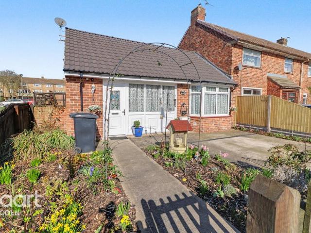 Bungalow for sale in Ermine West, Brayford