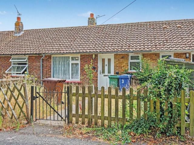 Bungalow for sale in Oad Street, Kent