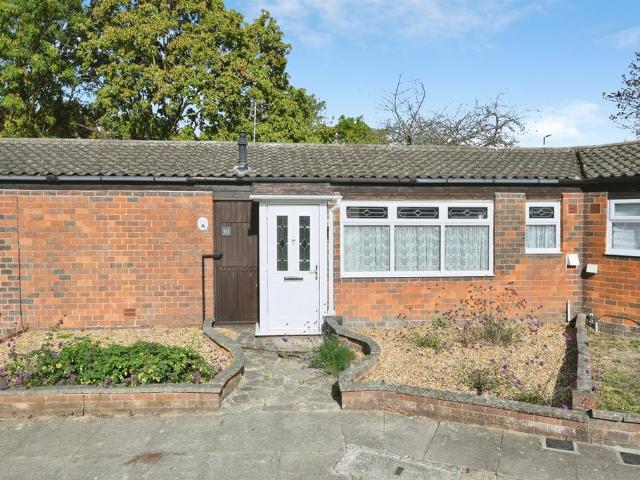 Bungalow for sale in Waltham Abbey, Epping Forest