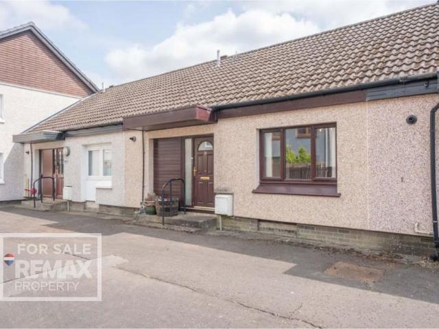 Bungalow for sale in Mid Calder, Scotland