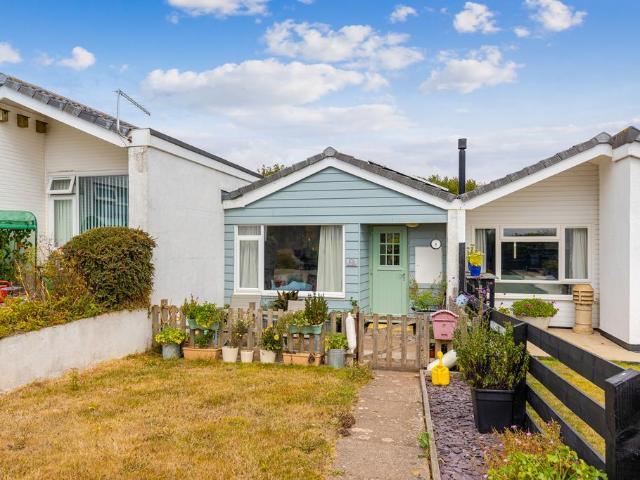 Bungalow for sale in Strode, Devon