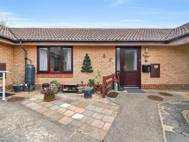 Bungalow for sale in Bedford