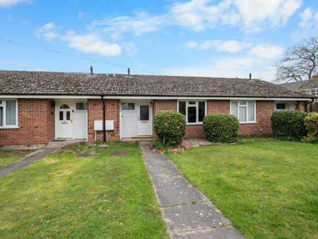 Bungalow for sale in Dodderhill, Crookhill