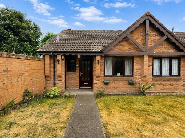 Bungalow for sale in Wollaston, Amblecote