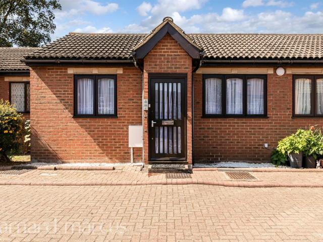 Bungalow for sale in London Borough of Croydon, Thornton Heath