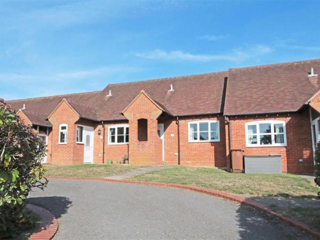 Bungalow for sale in Berrick Salome, Oxfordshire