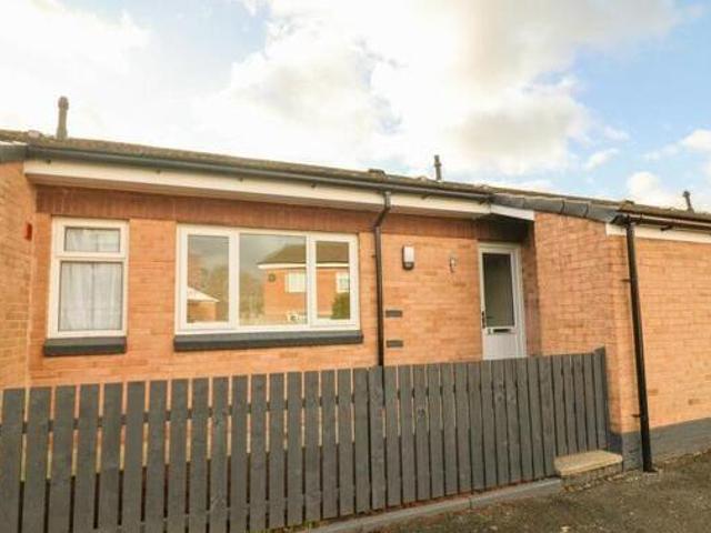 House for sale in Charlesworth, East Midlands