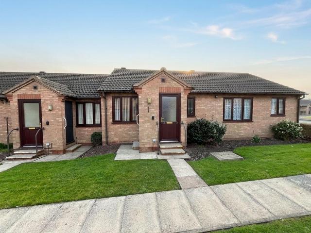 Bungalow for rent in Beamhurst, Staffordshire