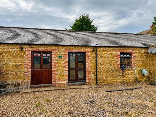 Bungalow for rent in Rushton, Rothwell