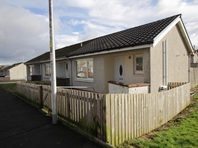 Bungalow for rent in Ashgill, Scotland