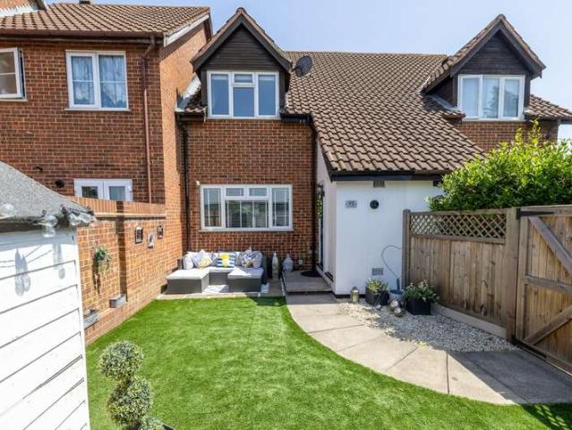 Cottage for sale in Monks Orchard, Kent