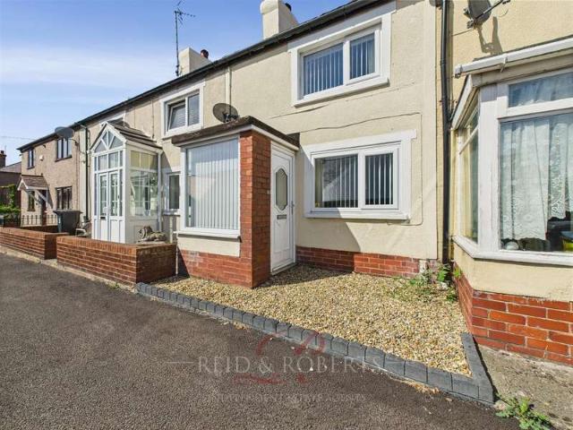 Terraced House for sale in Holywell, Holywell