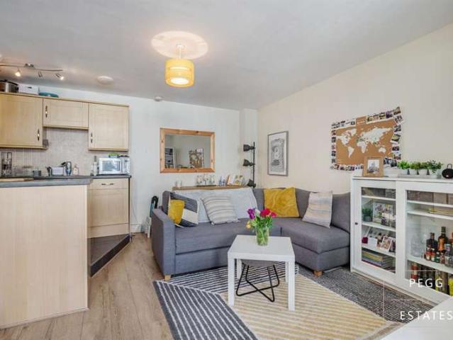 Cottage for sale in Babbacombe