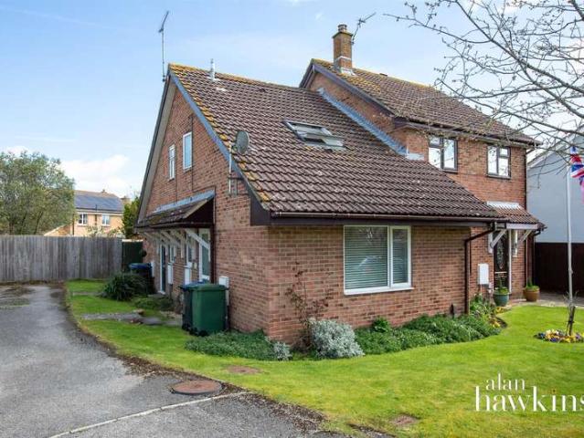 Cottage for sale in Vastern, Wiltshire