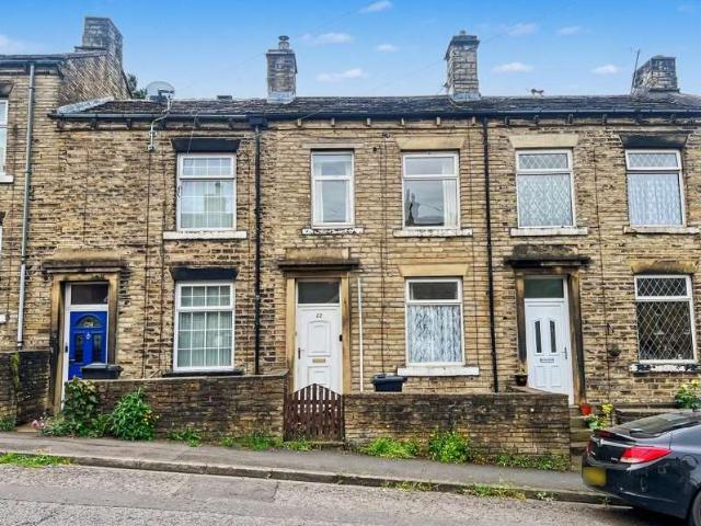 Cottage for sale in Clifton, West Yorkshire