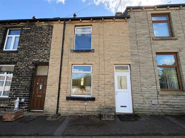 Cottage for sale in Cleckheaton, West Yorkshire