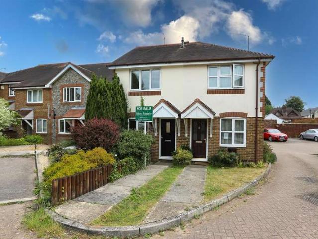 Cottage for sale in The Butts, Kent