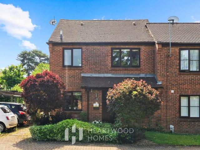 Cottage for sale in Five Acres, Hertfordshire