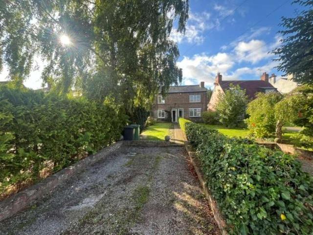 Cottage for rent in Bishopthorpe, York and North Yorkshire