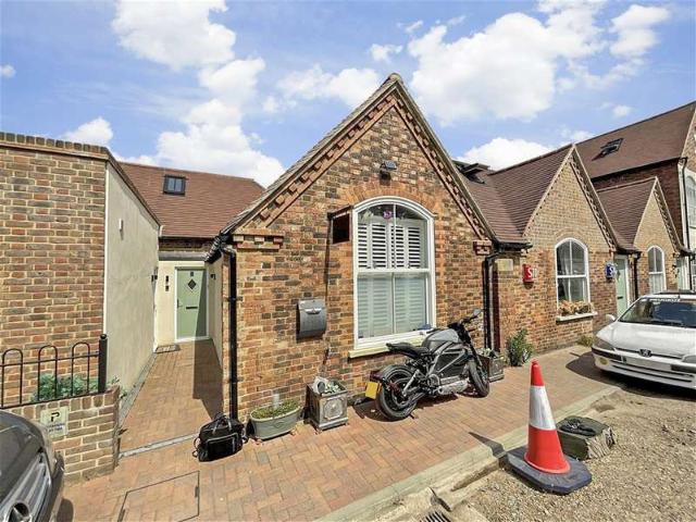 Bungalow for sale in Pachesham Park, Surrey