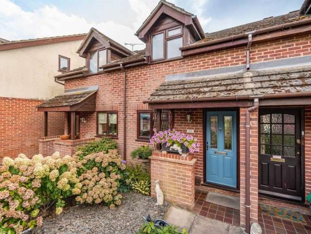 Cottage for rent in Shinfield