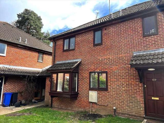 Cottage for sale in Farnham Common, Buckinghamshire