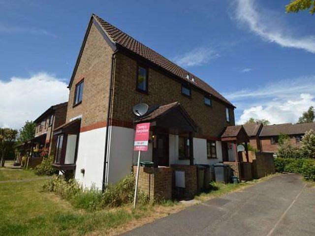 Cottage for sale in Jacobs Well, Guildford