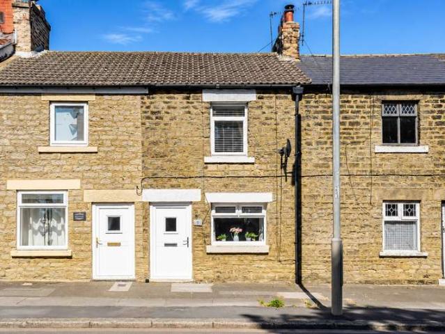 Cottage for sale in Fir Tree