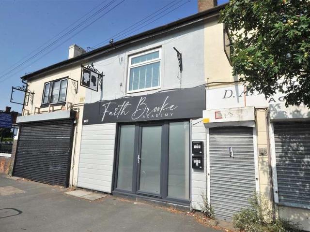 Cottage for sale in Lower Irlam, Salford