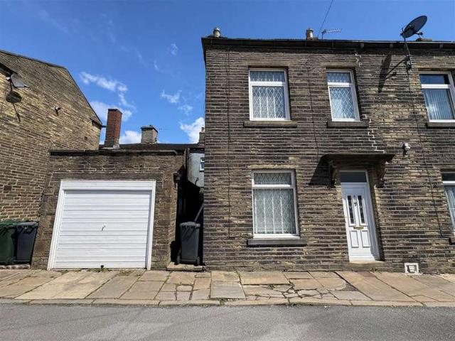Cottage for sale in Queensbury, West Yorkshire