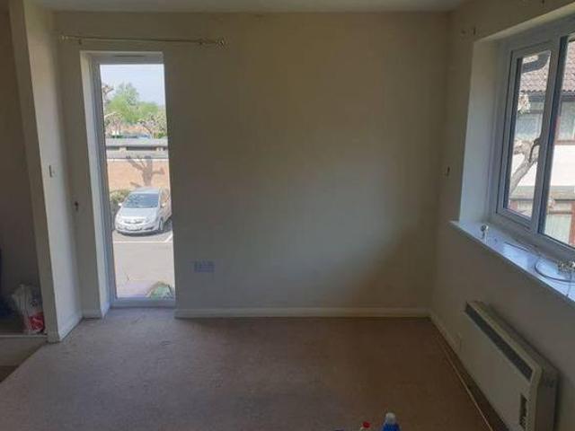 House for rent in Surrey, England