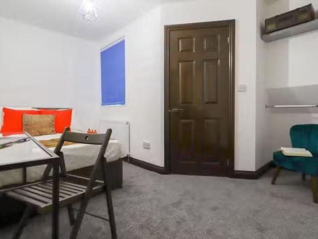 House for rent in Stivichall, West Midlands