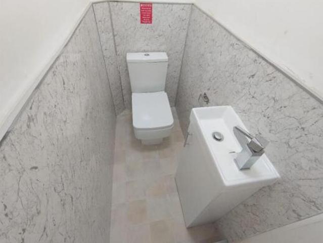 Cottage for rent in Kensington, Calderstones
