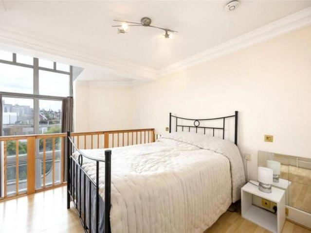Cottage for rent in Cat Hill