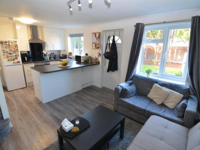 Cottage for rent in Sidcup, Greater London