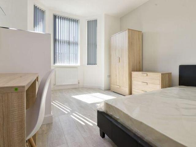 Cottage for rent in Coundon, West Midlands