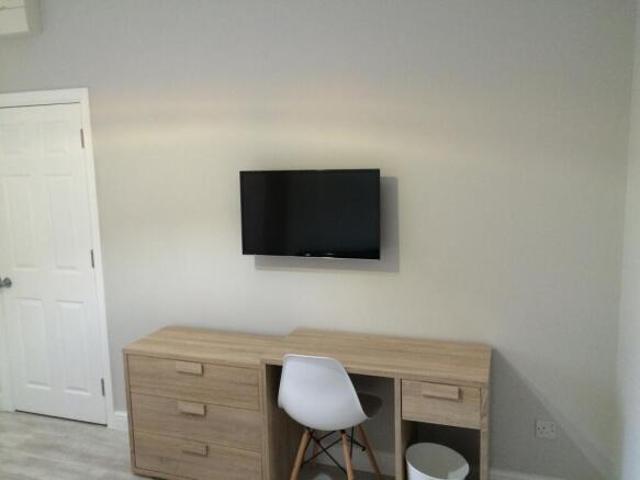 Cottage for rent in Coundon, West Midlands