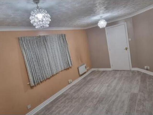 Cottage for rent in Wythenshawe, Manchester