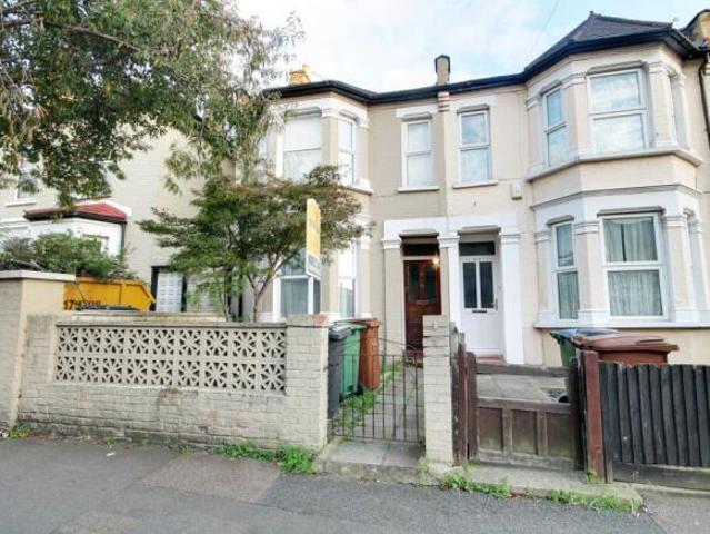 Cottage for rent in Cat Hill