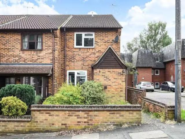 House for rent in Pouchen End, Hertfordshire