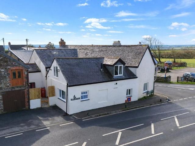 House for sale in Jacobstow, Cornwall